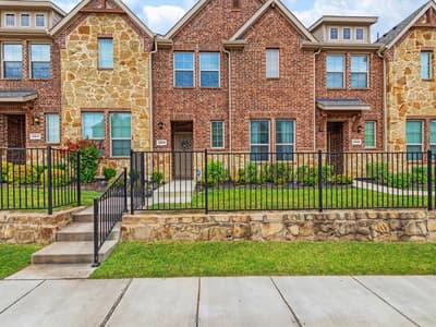 1913 Buffalo Hill Drive, Mesquite TX 75149 - Photo 2