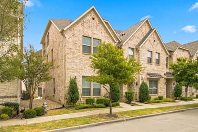 303 Ferndale Street, Lewisville TX 75056 - Photo 2