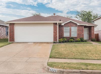 4321 Meadowknoll Drive, Fort Worth TX 76123 - Photo 2