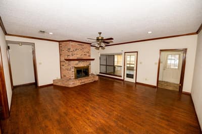 104 Cedar Springs Boulevard, Sulphur Springs TX 75482 - Photo 2