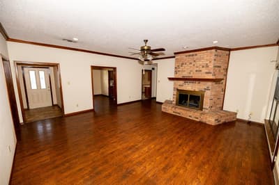 104 Cedar Springs Boulevard, Sulphur Springs TX 75482 - Photo 4