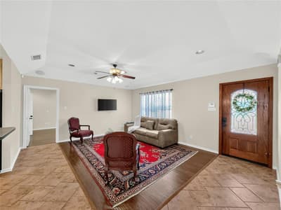 617 N Avenue D, Springtown TX 76082 - Photo 3