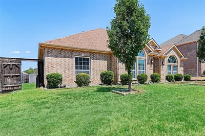 1837 Lakeview Drive, DeSoto TX 75115 - Photo 4