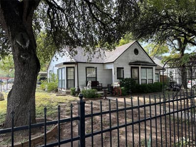 7805 Wanebe Drive, Dallas TX 75235