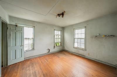 5801 Kilpatrick Avenue, Fort Worth TX 76107 - Photo 5