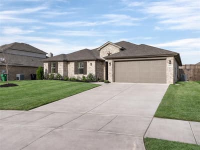 805 Alexandria Lane, Joshua TX 76058 - Photo 2