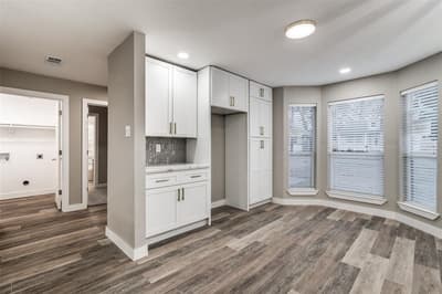 2617 Birmingham Avenue, Dallas TX 75215 - Photo 2
