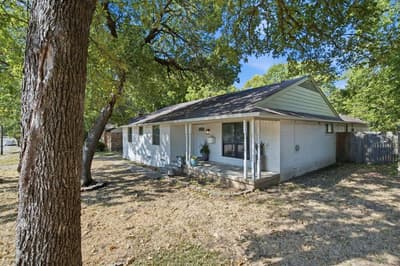 3423 Boulder Drive, Dallas TX 75233 - Photo 2