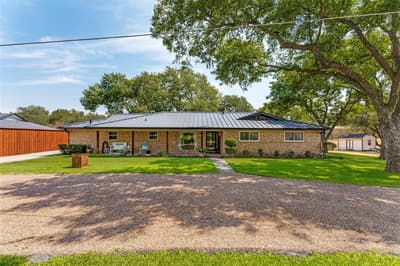 4240 Shore Front Drive, Fort Worth TX 76135 - Photo 2
