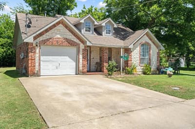 1724 Willow Hollow Drive, Garland TX 75040