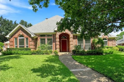 1605 Green Tree Drive, Hurst TX 76054