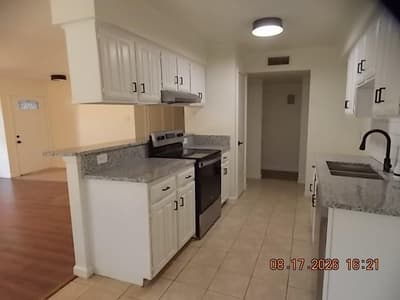 3425 Doolittle Drive, Arlington TX 76014 - Photo 2