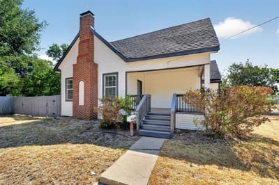 200 1st Street, Terrell TX 75160 - Photo 2