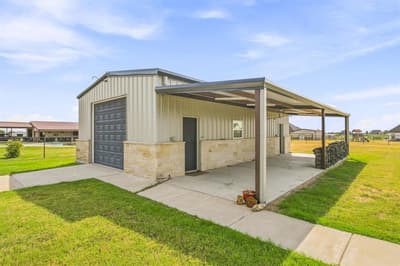 212 Buena Vista Drive, Godley TX 76044 - Photo 4