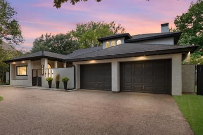 1422 Country Club Road, Arlington TX 76013 - Photo 3