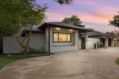 1422 Country Club Road, Arlington TX 76013 - Photo 4