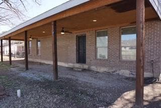 134 W Cober Drive, Grand Prairie TX 75051 - Photo 2