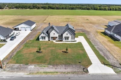 204 CR 4615, Wolfe City TX 75496 - Photo 3