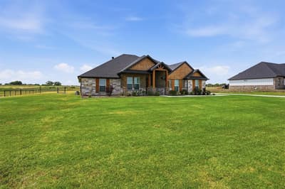 6941 Eagle Creek Drive, Godley TX 76044 - Photo 4