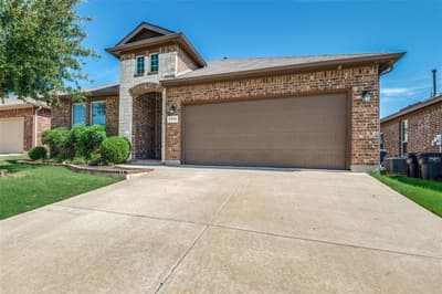 1733 Kachina Lodge Road, Fort Worth TX 76131 - Photo 2
