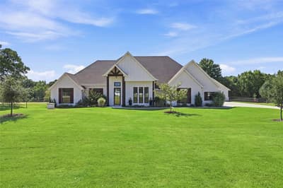 1072 Paradise Parkway, Poolville TX 76487 - Photo 2