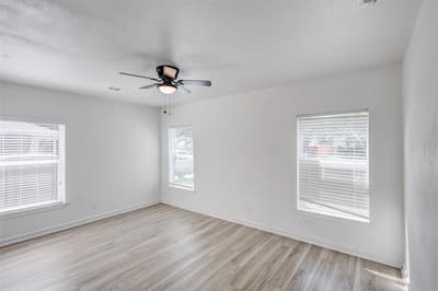 805 Crockett Street, Garland TX 75040 - Photo 4