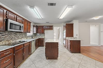 1521 Curtis Lane, Cedar Hill TX 75104 - Photo 5