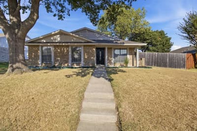 3914 Wheelwright Drive, Garland TX 75044 - Photo 2