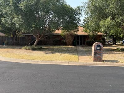 209 porter Court, Crowley TX 76036 - Photo 3