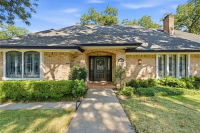 3005 Glasgow Drive, Arlington TX 76015 - Photo 2