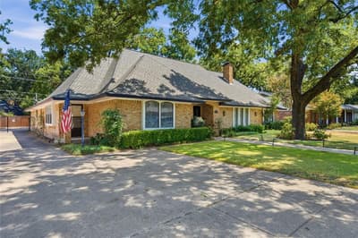 3005 Glasgow Drive, Arlington TX 76015 - Photo 3