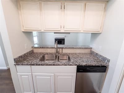 108 Marvin Gardens, Waxahachie TX 75165 - Photo 4