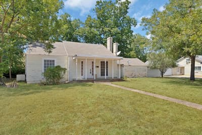 515 Frontier Street, River Oaks TX 76114 - Photo 2