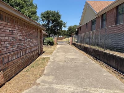 6313 Overlake Drive, Fort Worth TX 76135 - Photo 3