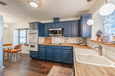 5500 Meadow Oak Street, North Richland Hills TX 76180 - Photo 5