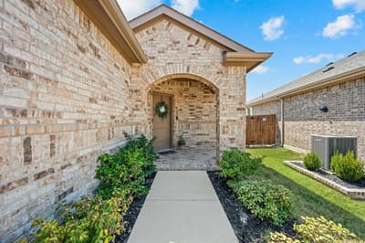 160 Tanager Drive, Rhome TX 76078 - Photo 4