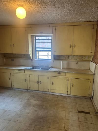 5117 Cottey Street, Fort Worth TX 76105 - Photo 2