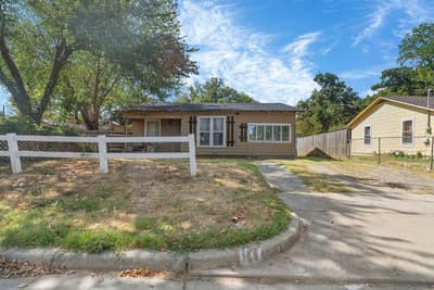 3516 Wilbarger Street, Fort Worth TX 76119 - Photo 2