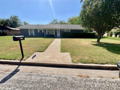 3008 Arapaho Road, Commerce TX 75428