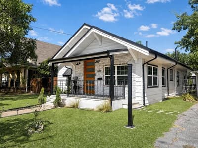 1601 S Travis Street, Sherman TX 75090 - Photo 2