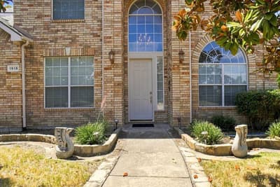 1915 Ledgemont Court, Allen TX 75013 - Photo 2