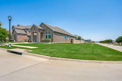 1511 Brandenburg Street, Mansfield TX 76063 - Photo 2