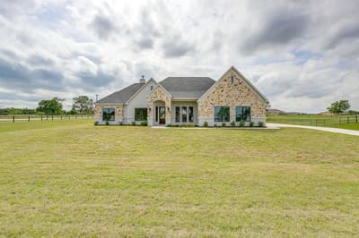 1001 Magnolia Court, Springtown TX 76082 - Photo 2