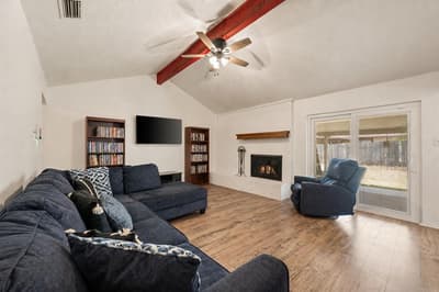 4601 Mandalay Drive, Arlington TX 76016 - Photo 2