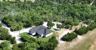 1179 Robertson Road, Whitewright TX 76273 - Photo 2