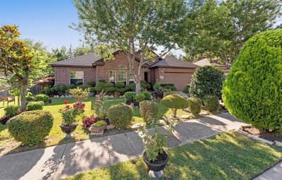 1025 Pearson Street, Irving TX 75061 - Photo 2