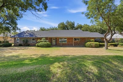6116 Belvidere Circle, Granbury TX 76049 - Photo 2