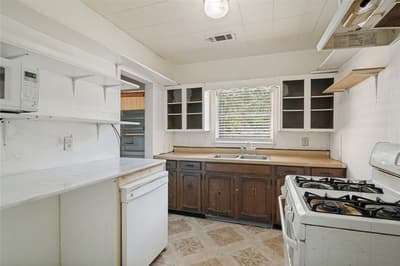 11102 Barbarosa Drive, Dallas TX 75228 - Photo 4