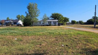 8913 Holly Road, Alvarado TX 76009 - Photo 4