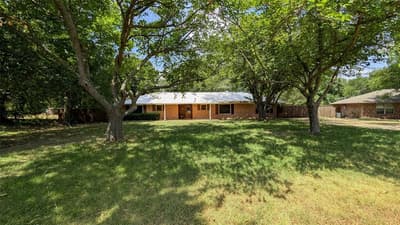4270 Sir Lancelot Circle, Midlothian TX 76065 - Photo 2